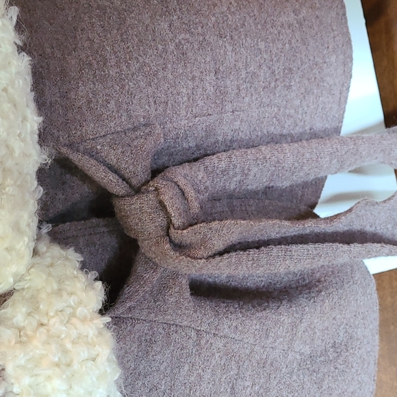 Wool Sweater Jacket - Picture 7 of 8